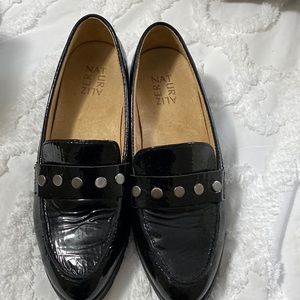 Size 8 Naturalizer loafers .